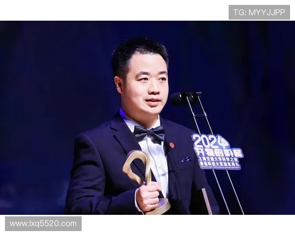 上海篮球队的成长之路：从青涩起步到辉煌成就的纪实故事